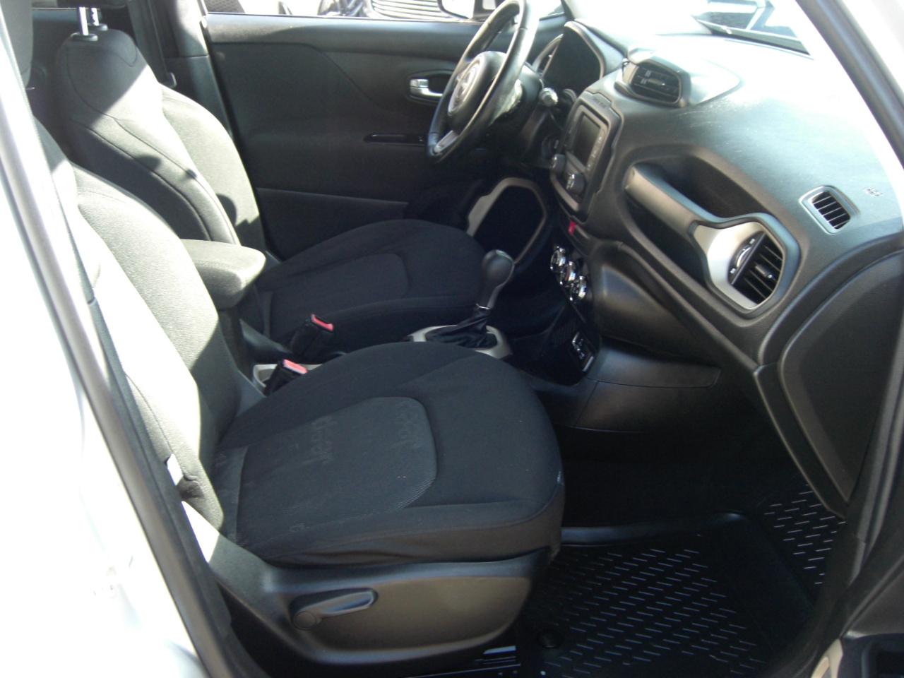 Jeep Renegade Latitude FWD 2017
