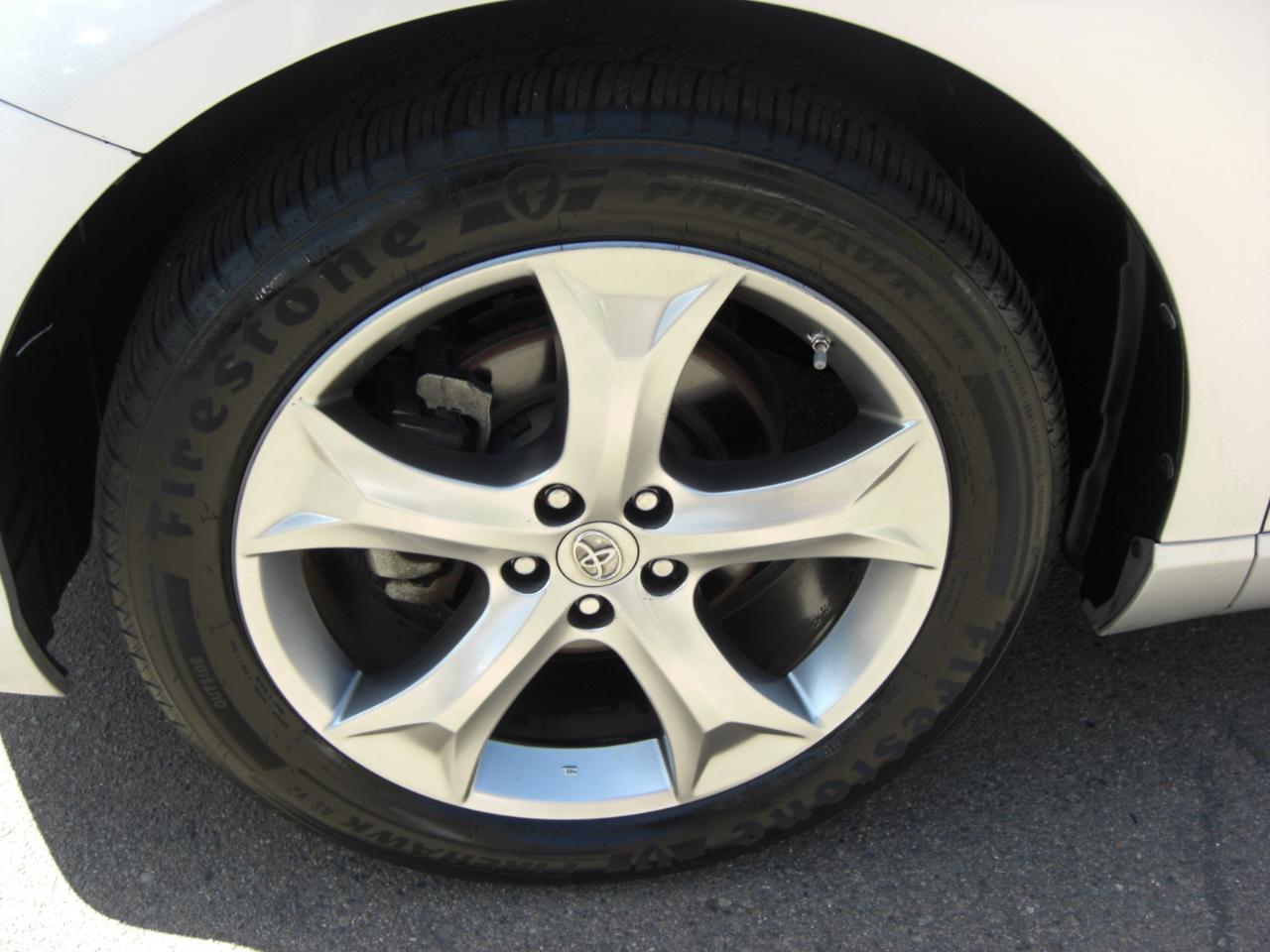 Toyota Venza 4dr Wgn V6 AWD (Natl) 2009