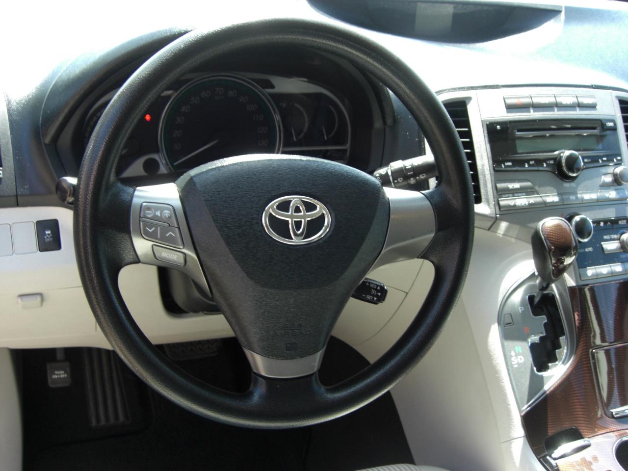Toyota Venza 4dr Wgn V6 AWD (Natl) 2009