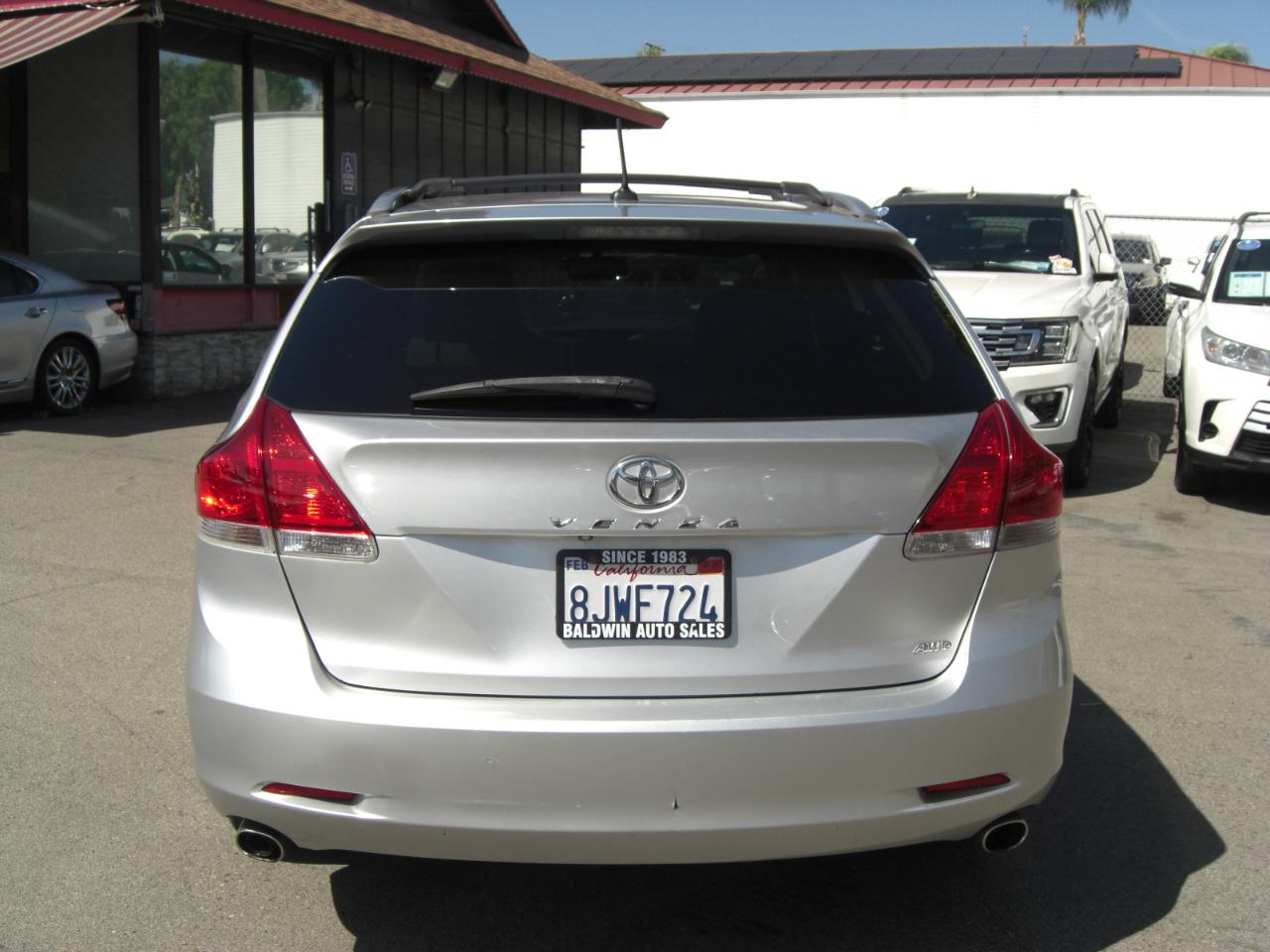 Toyota Venza 4dr Wgn V6 AWD (Natl) 2009