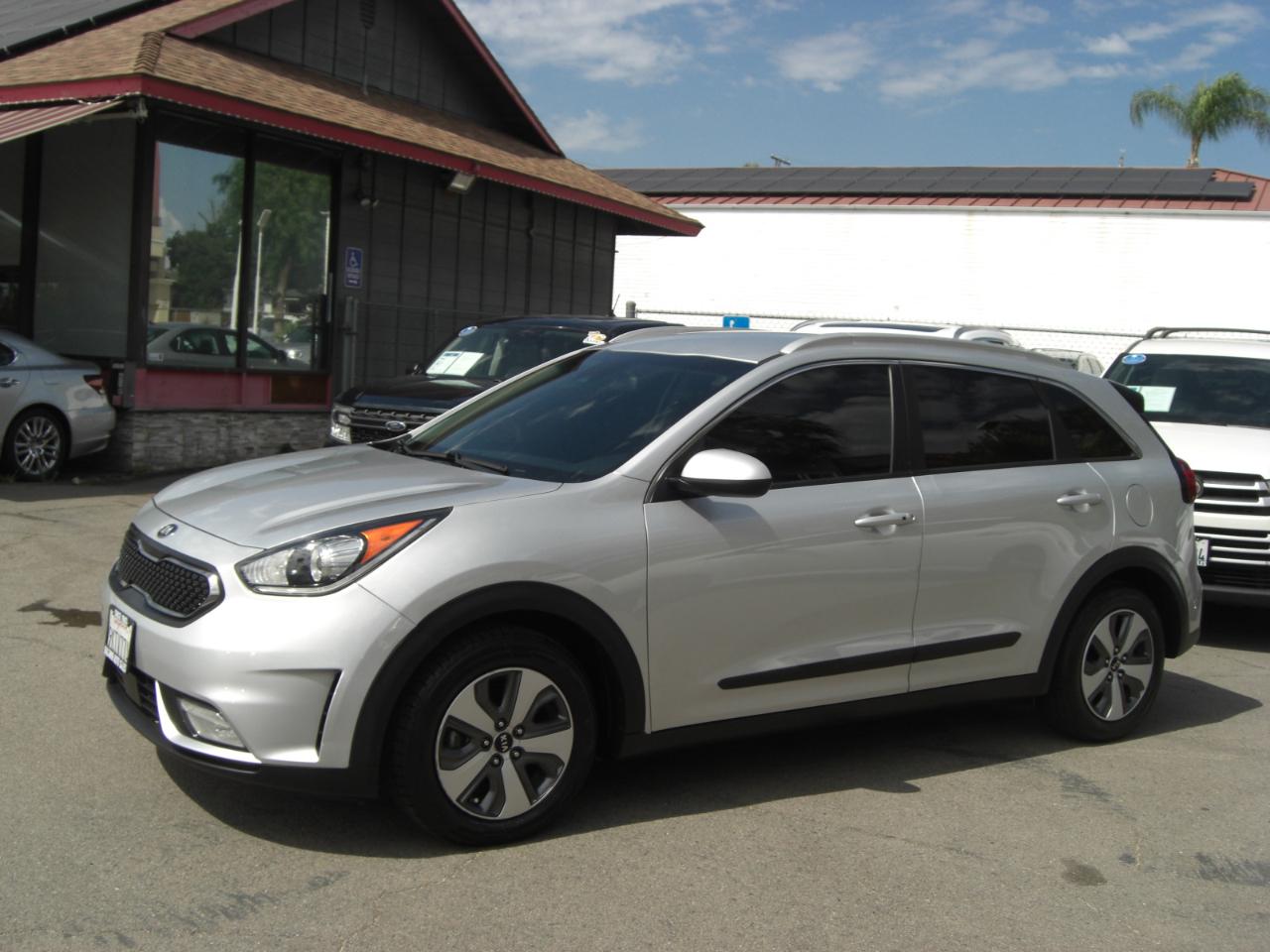 Kia Niro LX FWD 2019