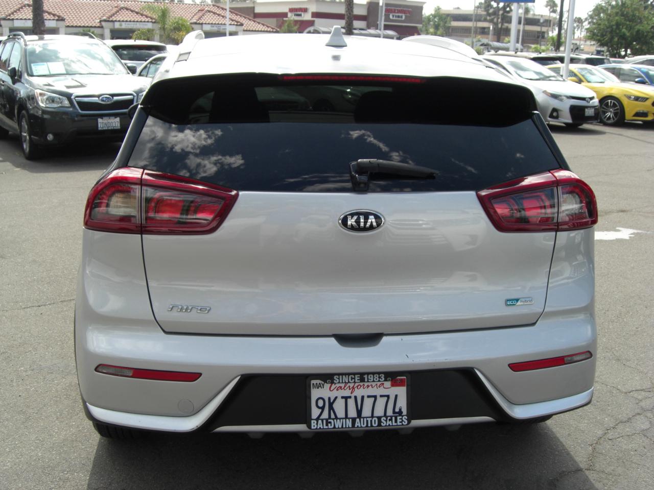 Kia Niro LX FWD 2019