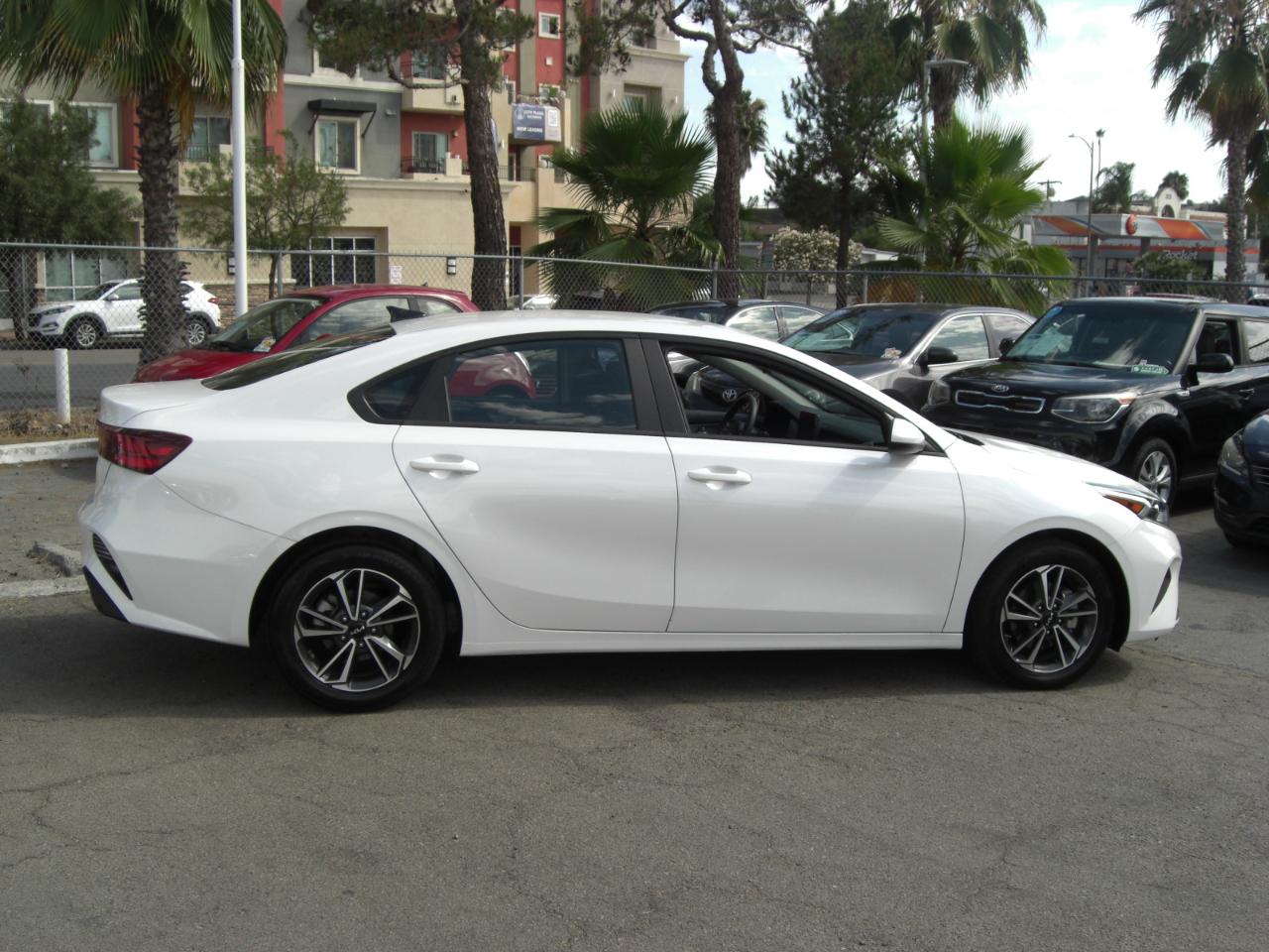 Kia Forte LXS IVT 2023