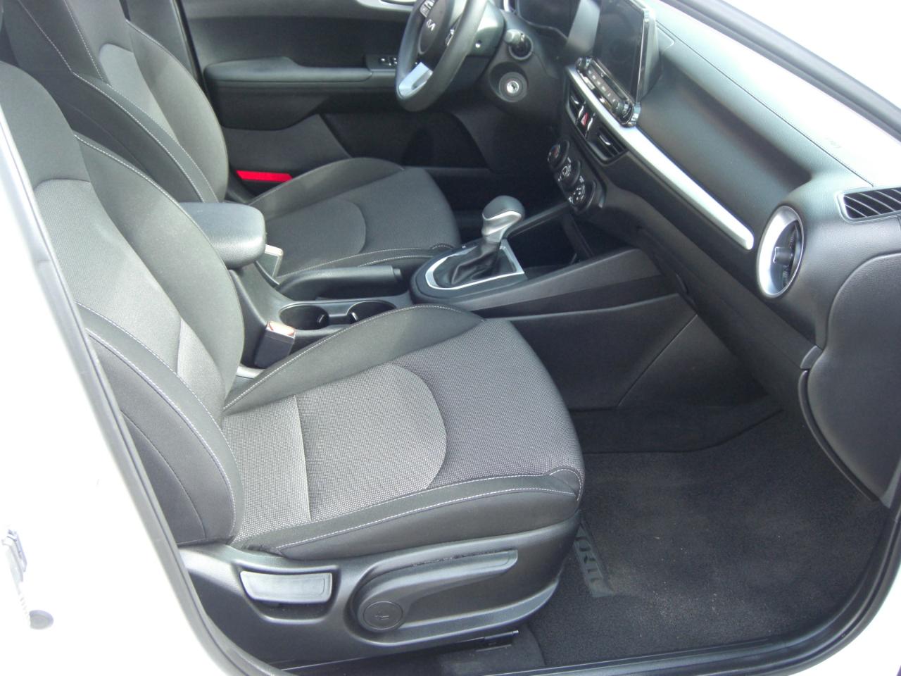 Kia Forte LXS IVT 2023