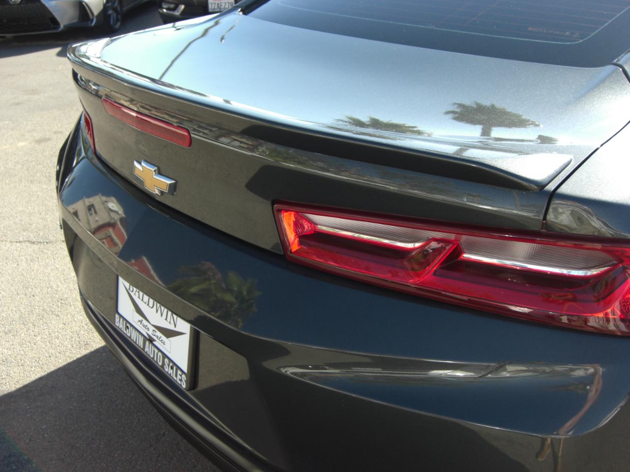 Chevrolet Camaro 2dr Cpe 1LT 2017