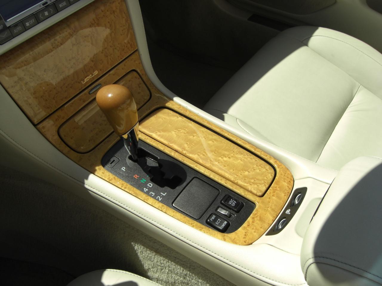 Lexus SC 430 2dr Convertible 2005