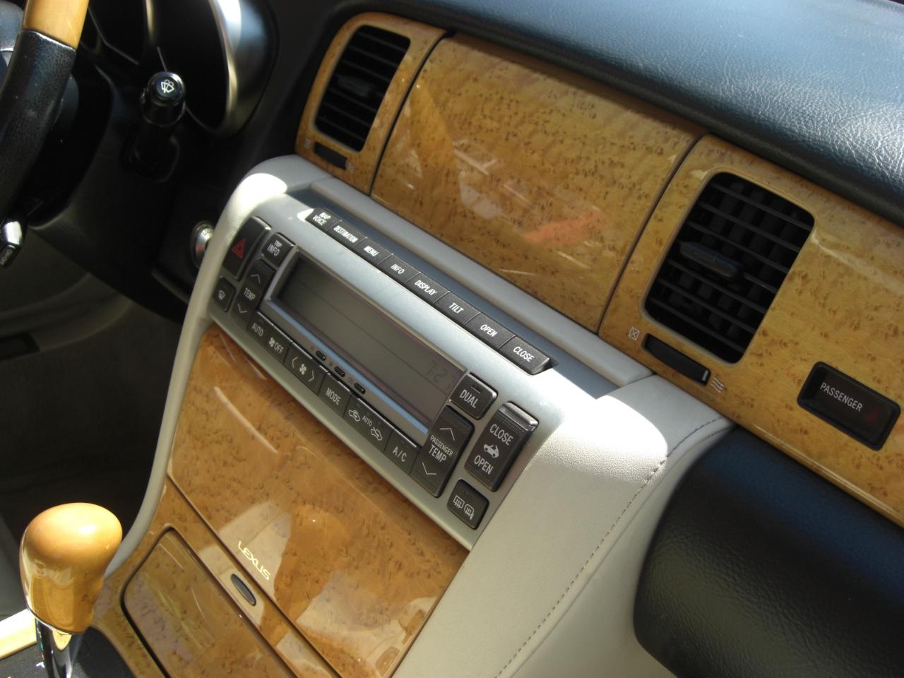 Lexus SC 430 2dr Convertible 2005
