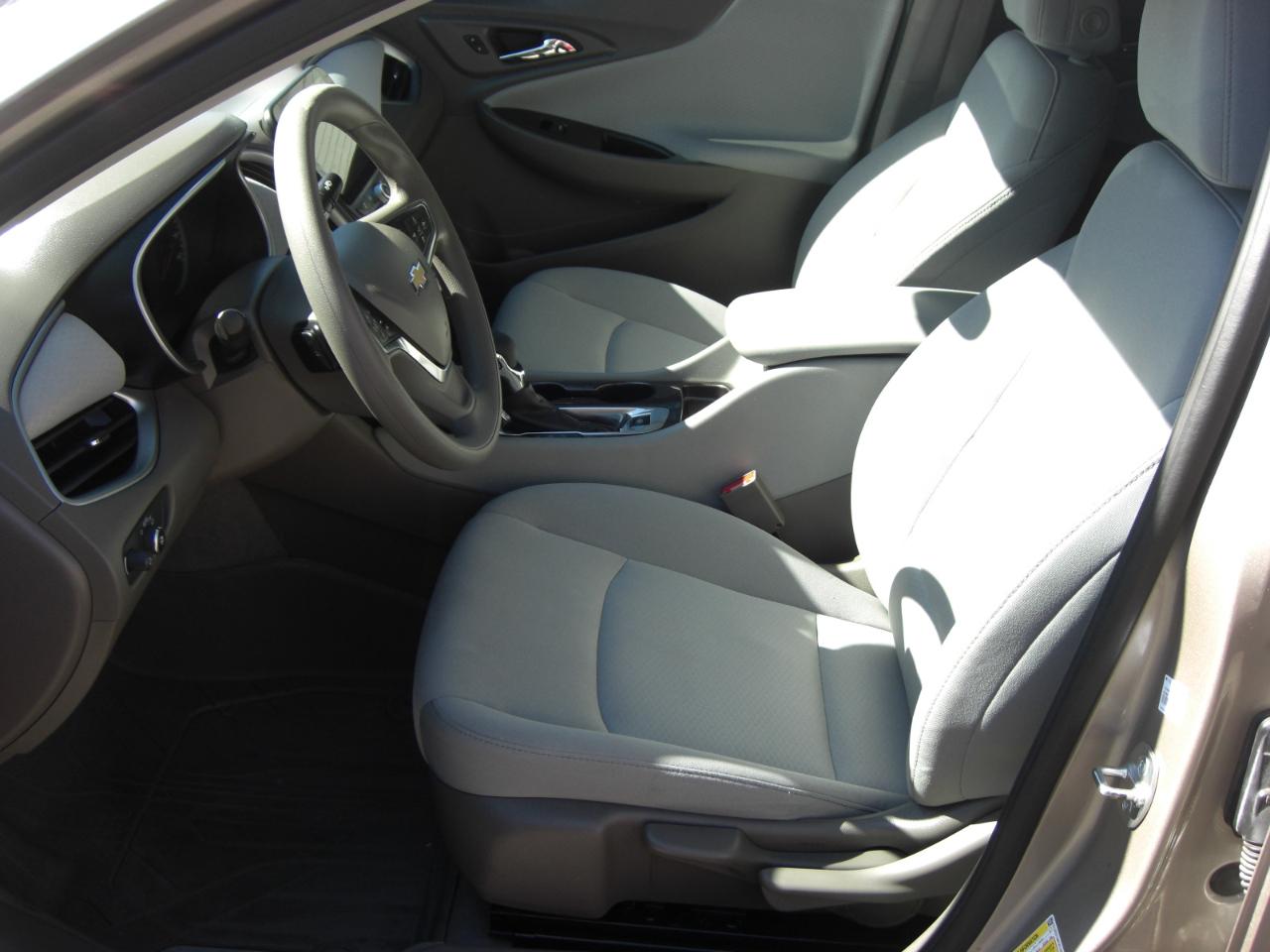 Chevrolet Malibu 4dr Sdn LS w/1LS 2024