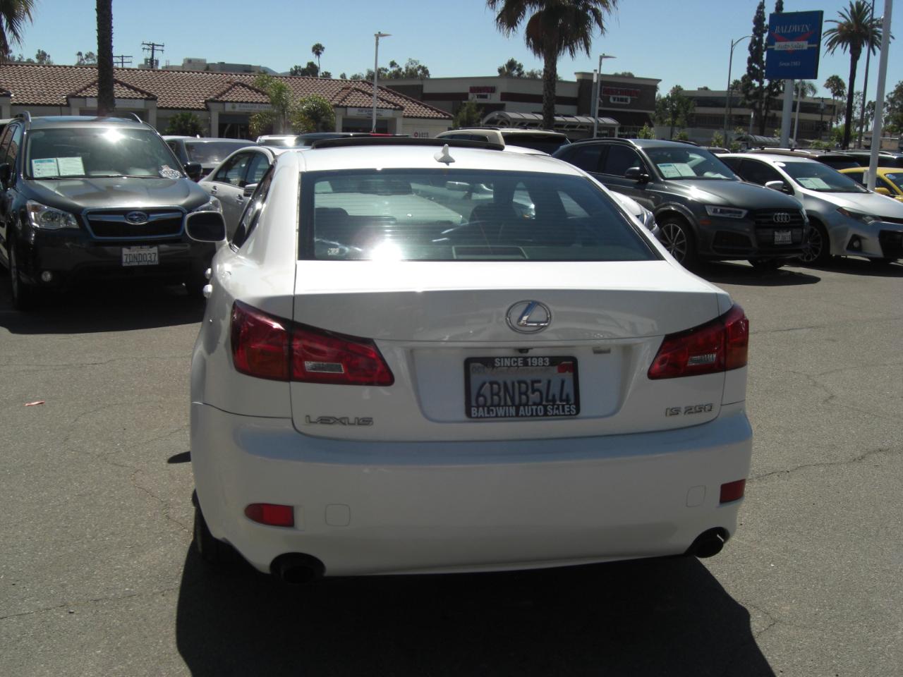 Lexus IS 250 4dr Sport Sdn Auto RWD 2008