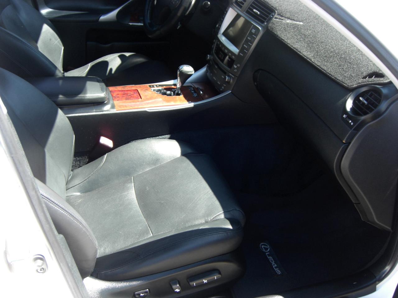 Lexus IS 250 4dr Sport Sdn Auto RWD 2008