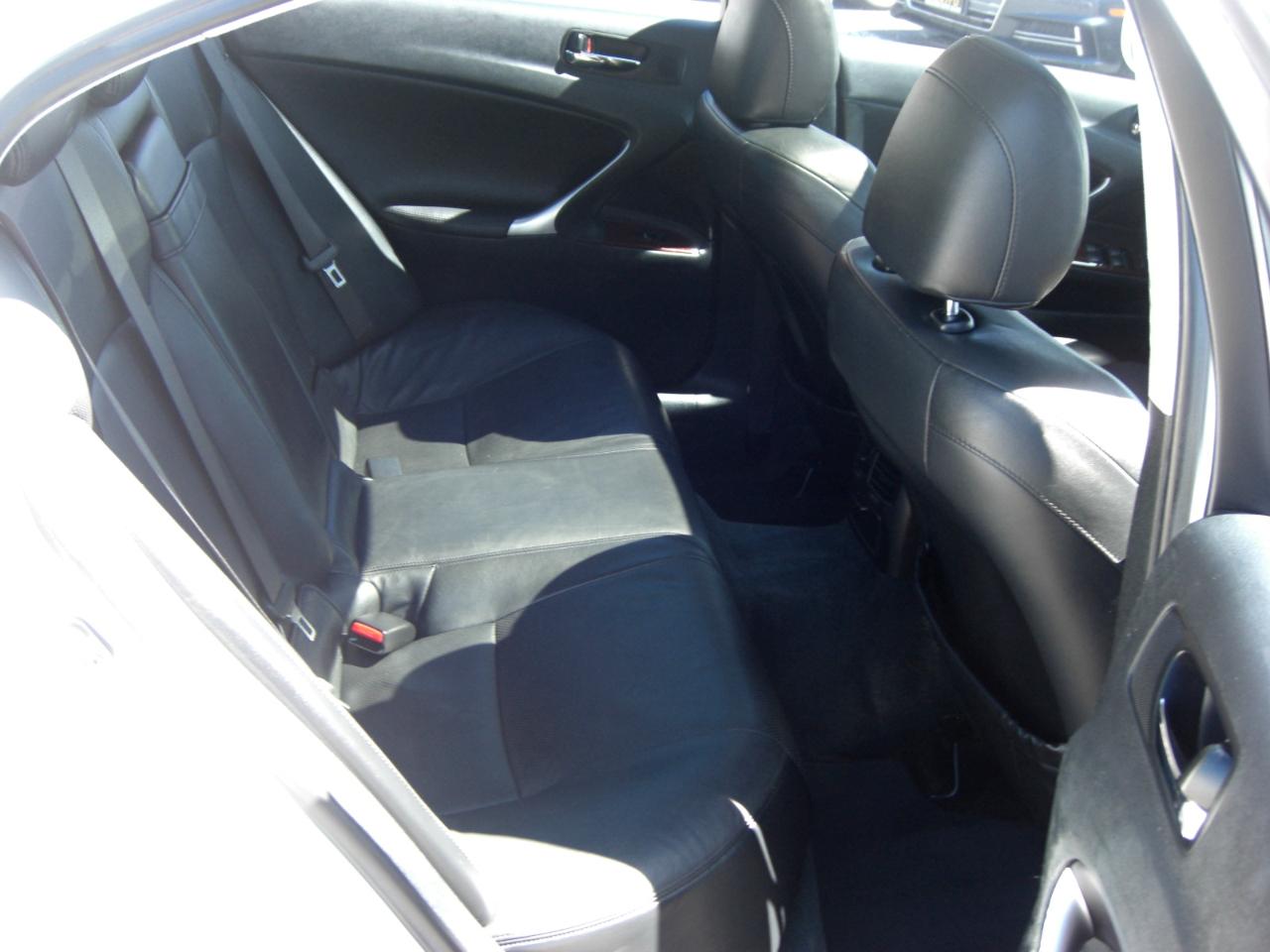 Lexus IS 250 4dr Sport Sdn Auto RWD 2008