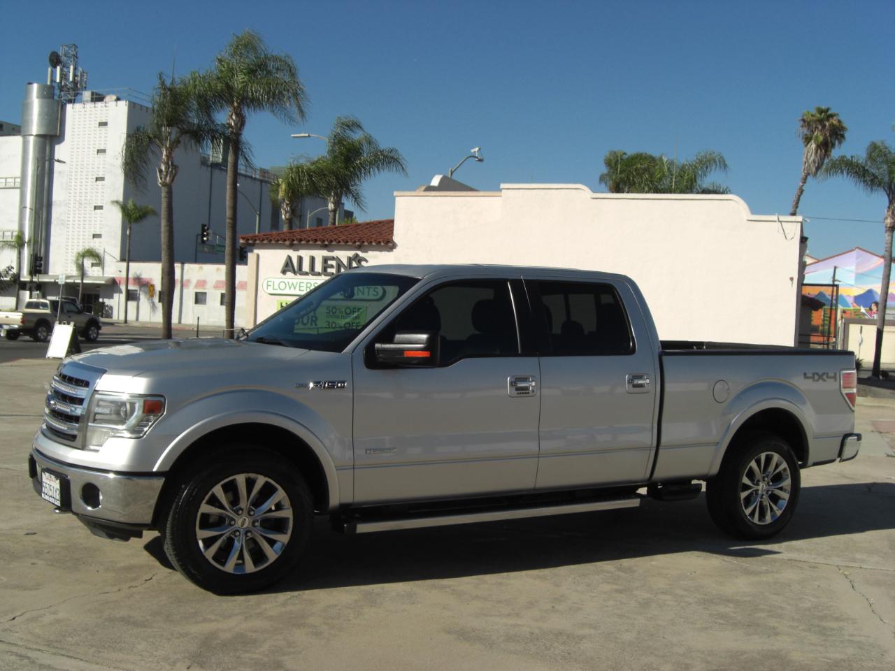 Ford F-150 4WD SuperCrew 145" Lariat 2013