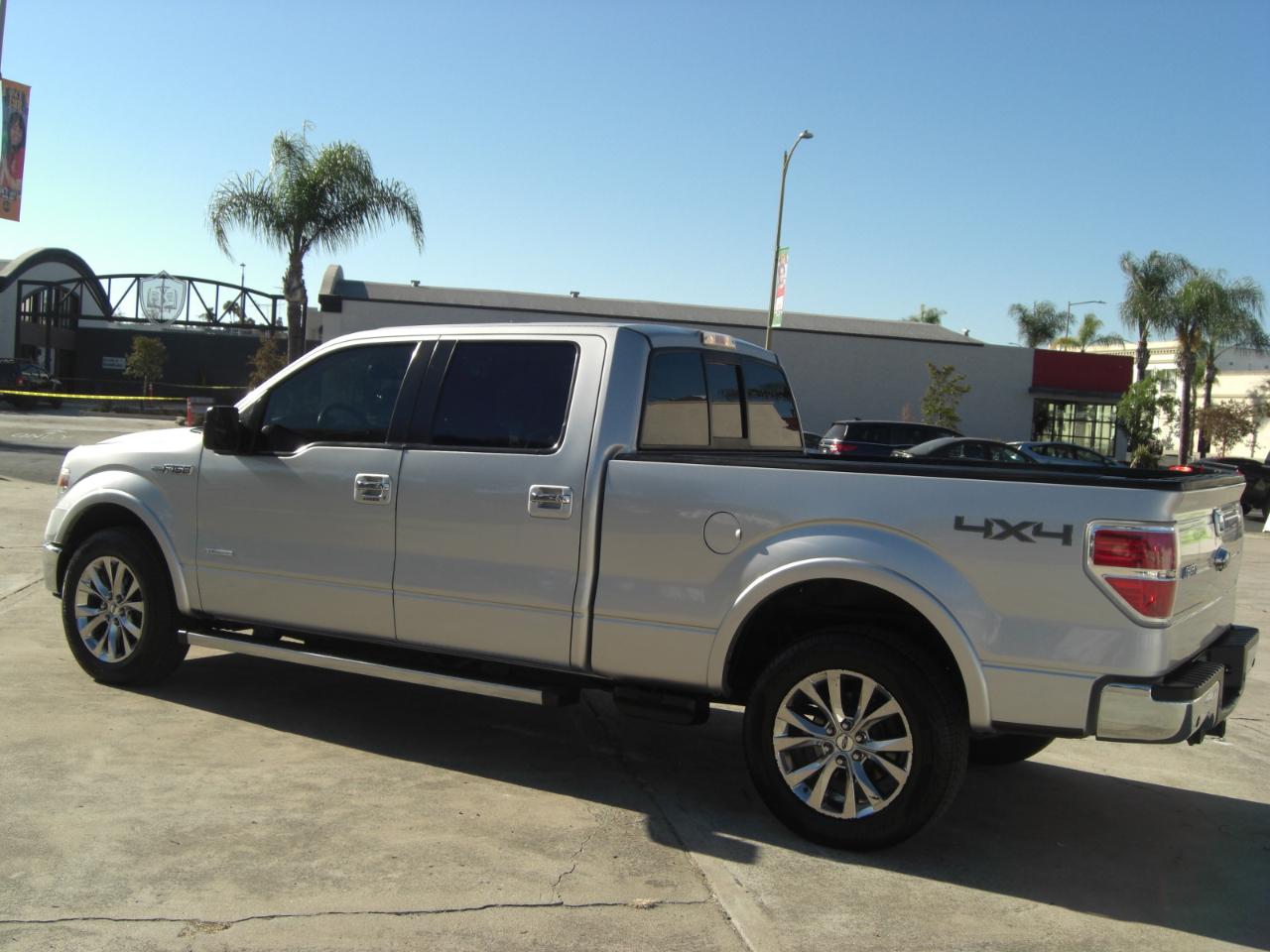 Ford F-150 4WD SuperCrew 145" Lariat 2013