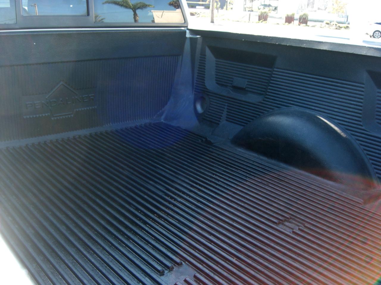 Ford F-150 4WD SuperCrew 145" Lariat 2013
