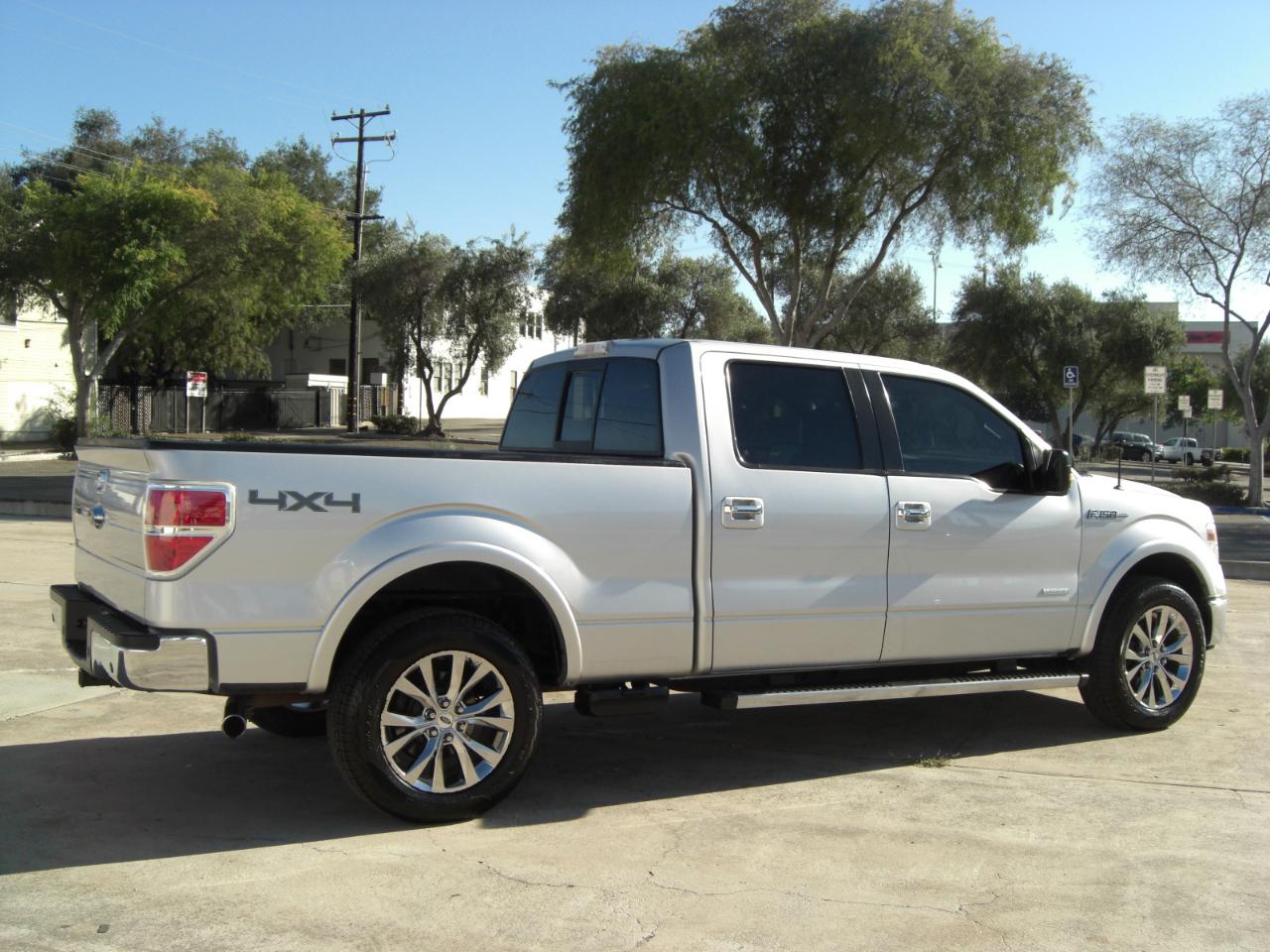 Ford F-150 4WD SuperCrew 145" Lariat 2013