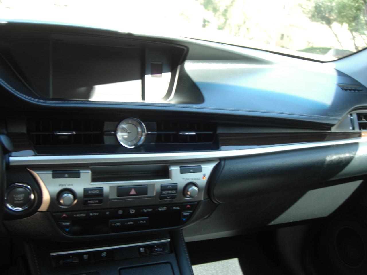 Lexus ES ES 350 FWD 2017