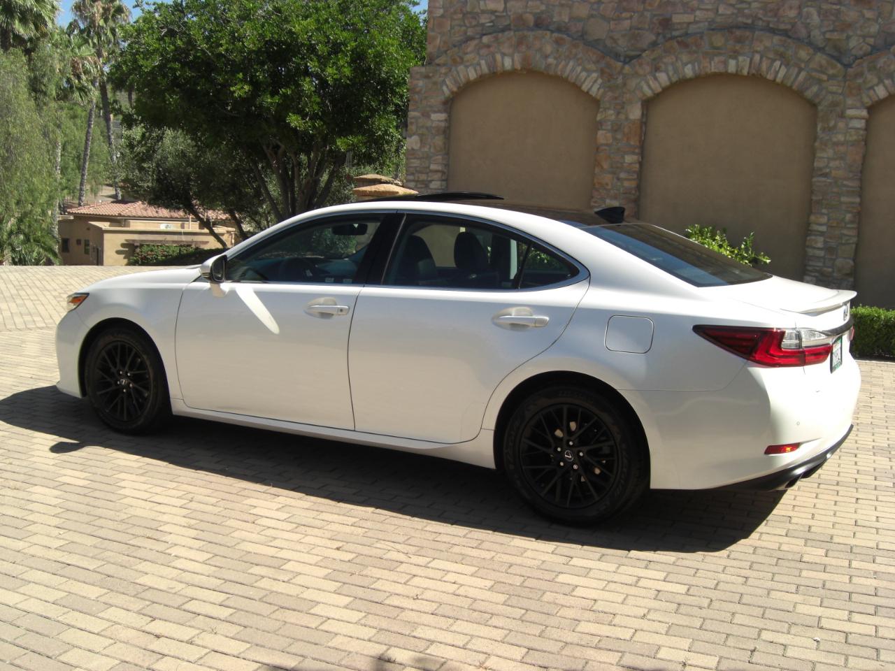 Lexus ES ES 350 FWD 2017