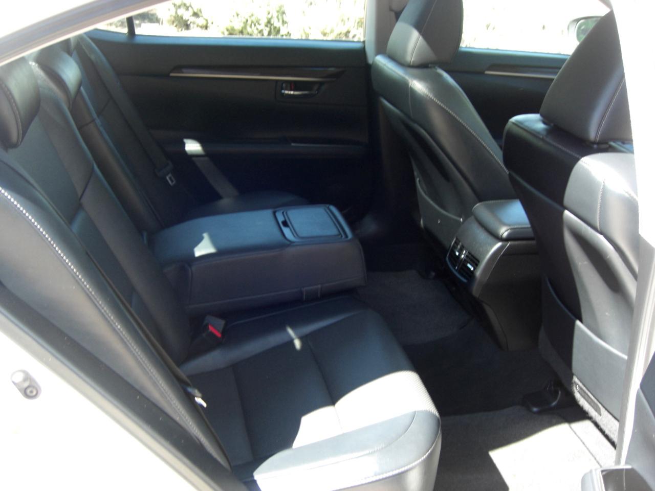 Lexus ES ES 350 FWD 2017