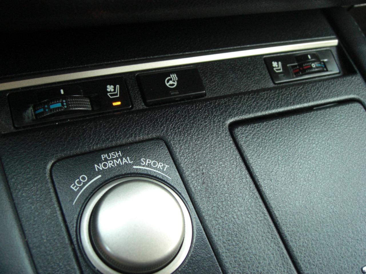 Lexus ES ES 350 FWD 2017