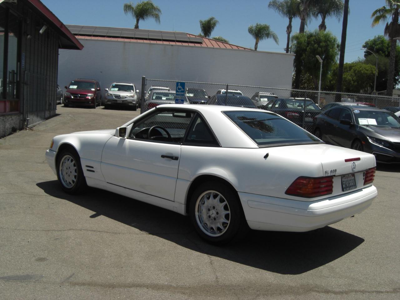 Mercedes-Benz SL-Class 2dr Roadster 3.2L 1997
