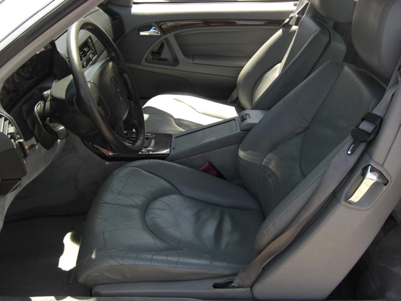 Mercedes-Benz SL-Class 2dr Roadster 3.2L 1997