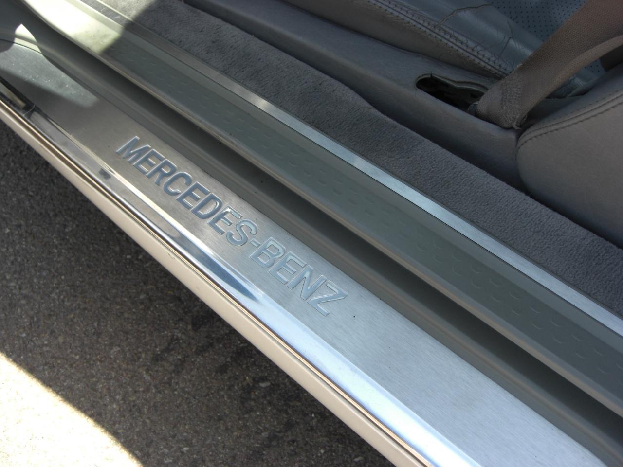 Mercedes-Benz SL-Class 2dr Roadster 3.2L 1997