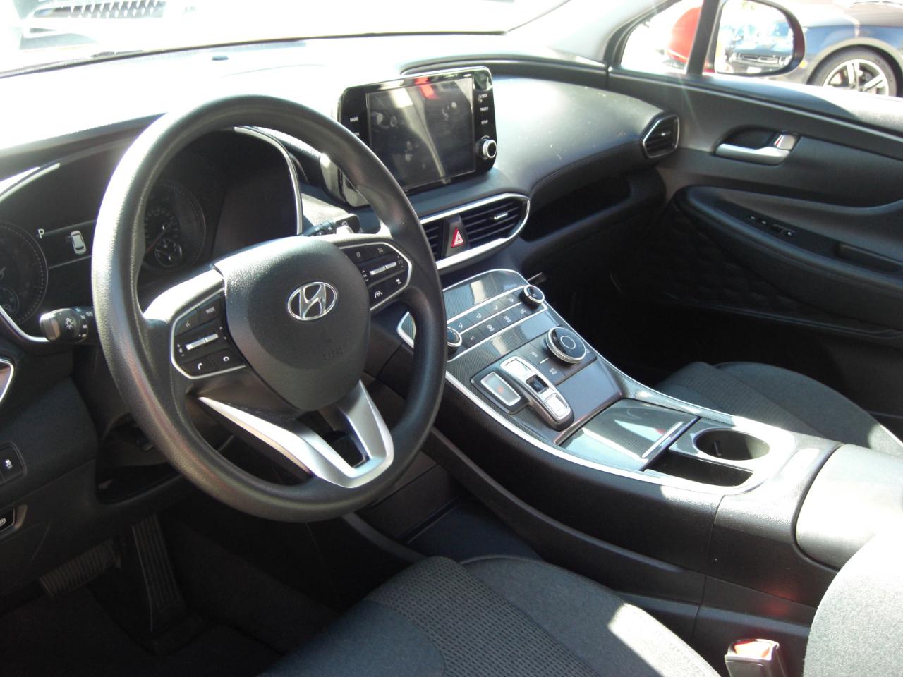 Hyundai Santa Fe SE AWD 2021