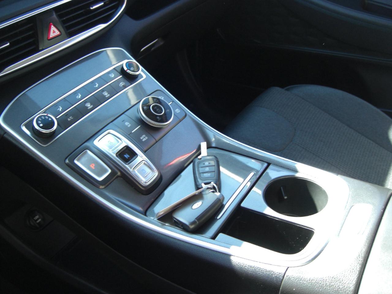 Hyundai Santa Fe SE AWD 2021