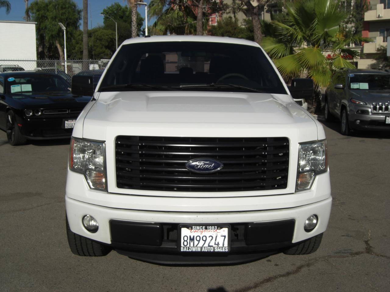 Ford F-150 2WD SuperCrew 145" STX 2014
