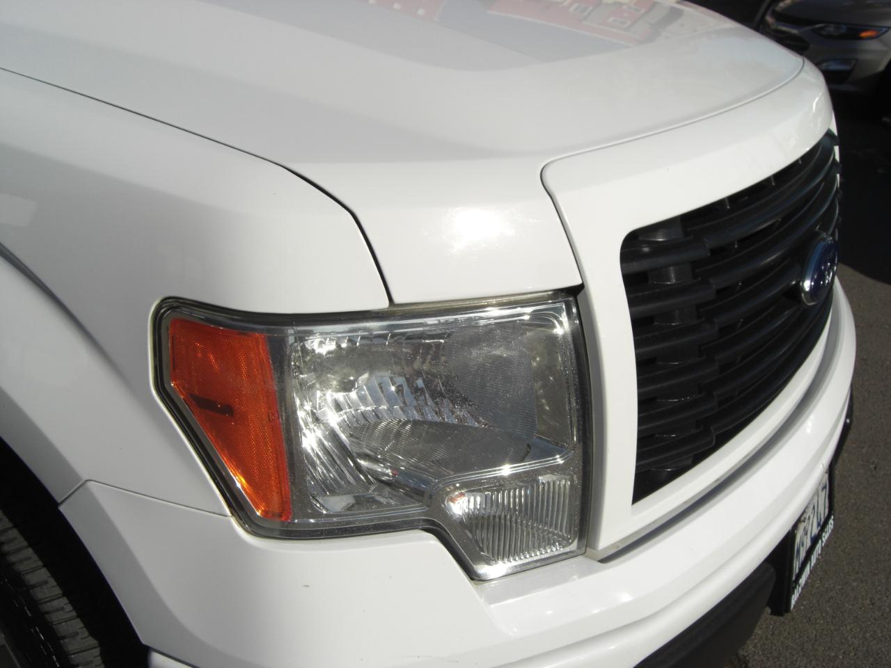 Ford F-150 2WD SuperCrew 145" STX 2014