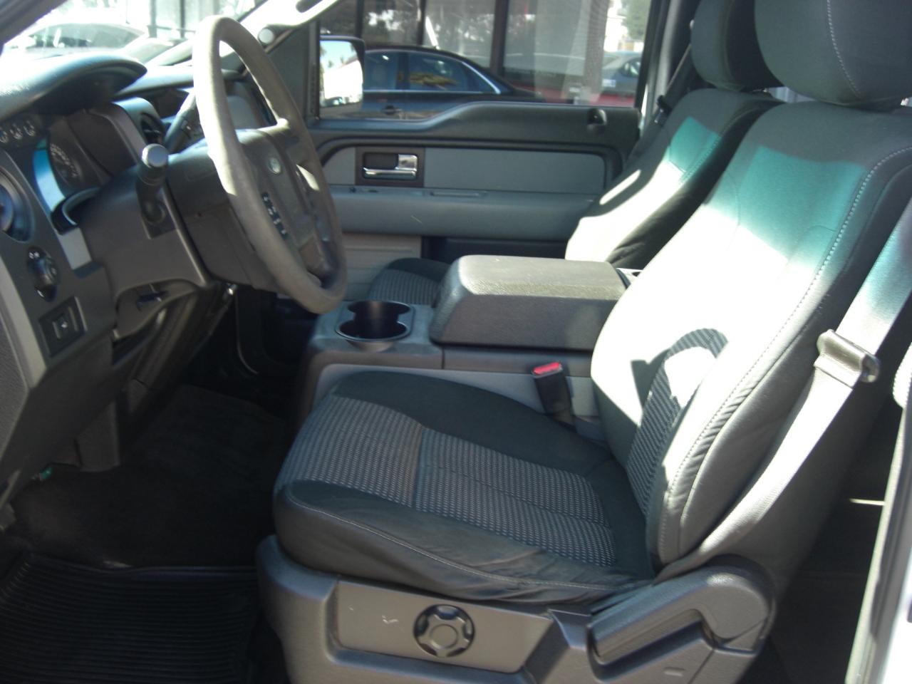 Ford F-150 2WD SuperCrew 145" STX 2014