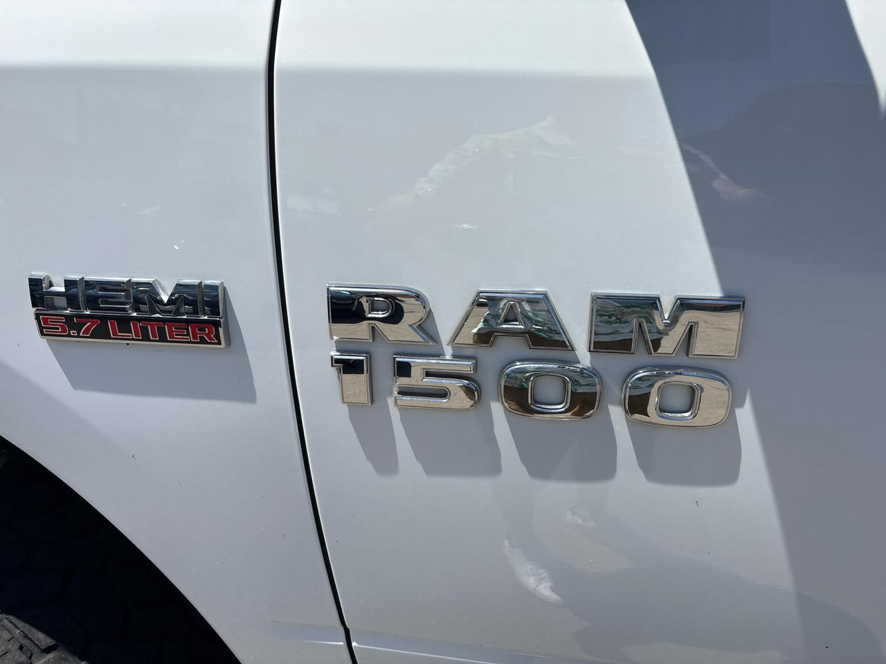 RAM 1500 2WD Crew Cab 140.5" Tradesman 2015