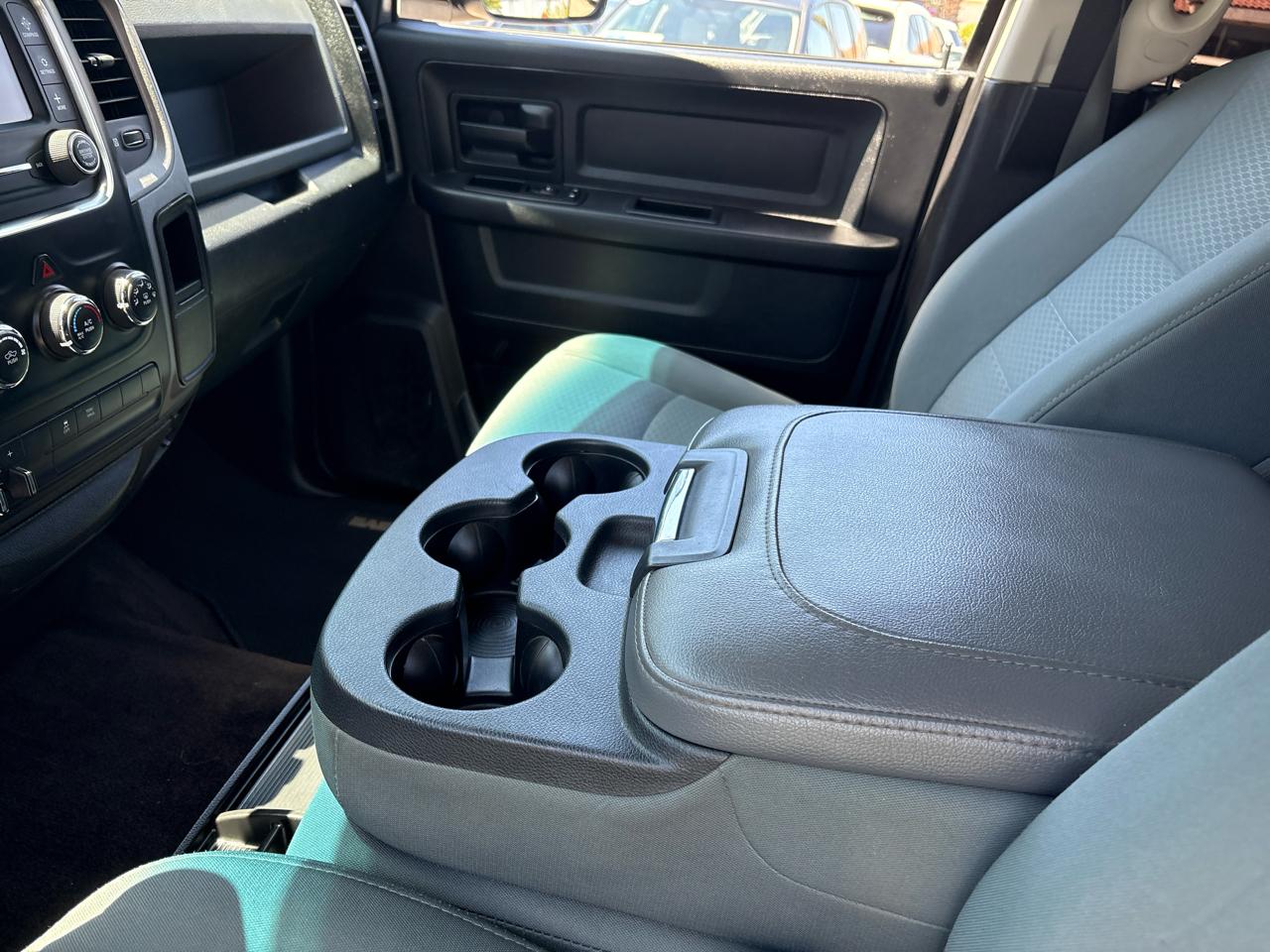 RAM 1500 2WD Crew Cab 140.5" Tradesman 2015