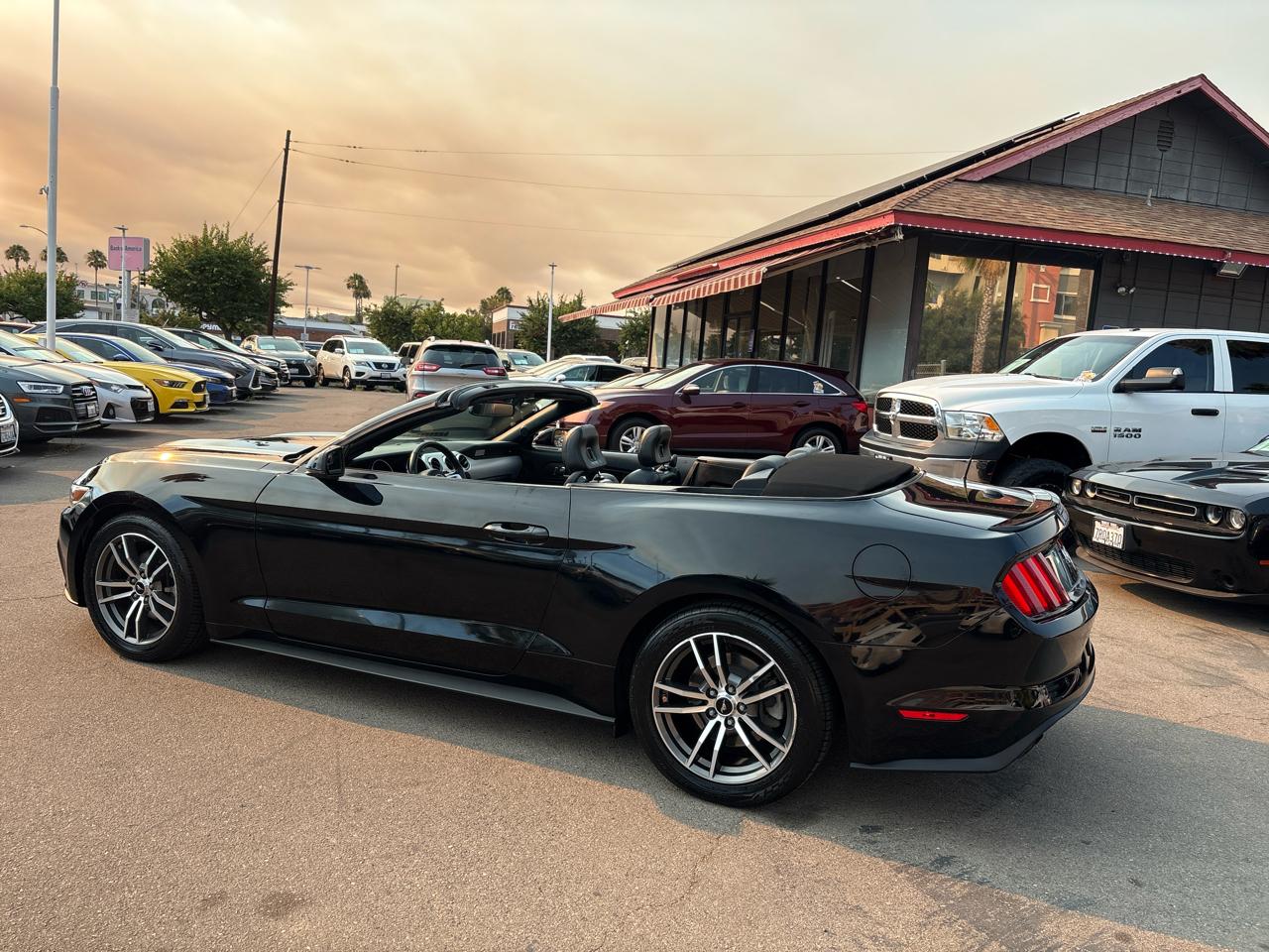 Ford Mustang 2dr Conv EcoBoost Premium 2016