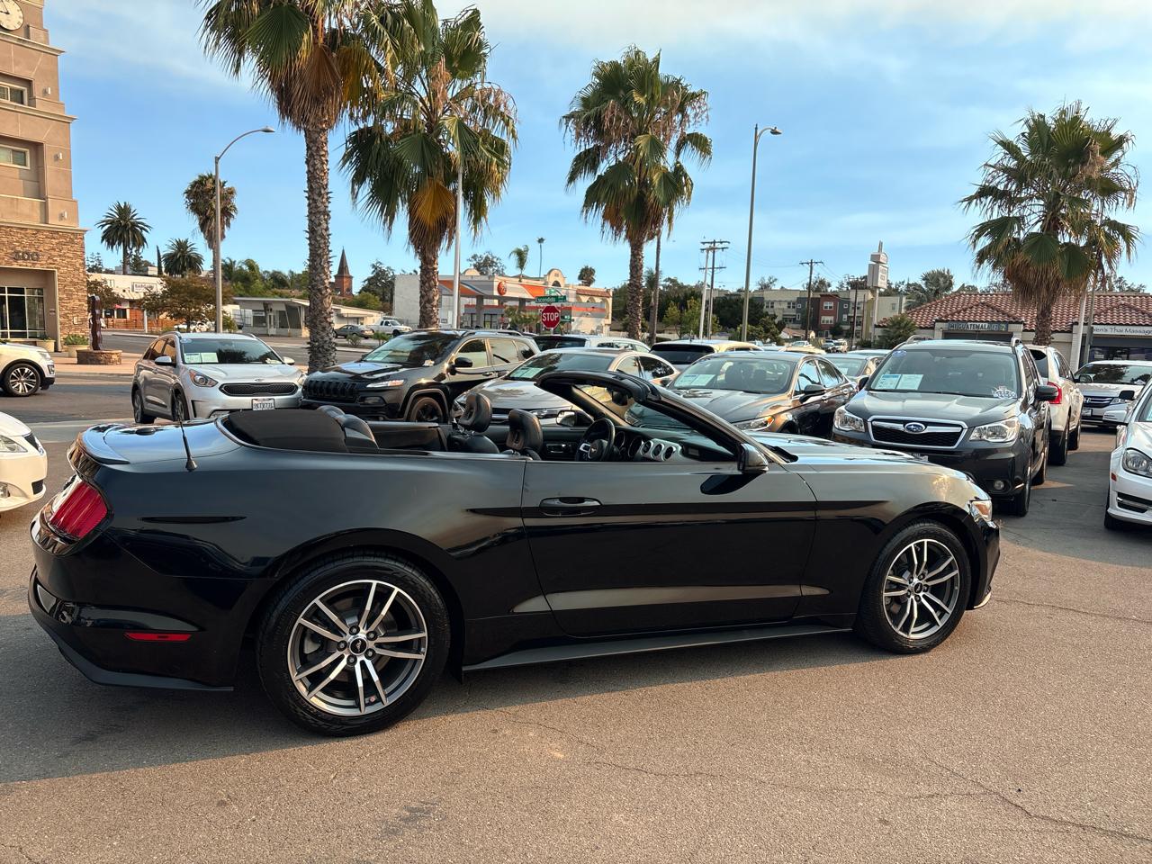 Ford Mustang 2dr Conv EcoBoost Premium 2016