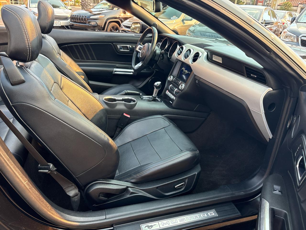 Ford Mustang 2dr Conv EcoBoost Premium 2016