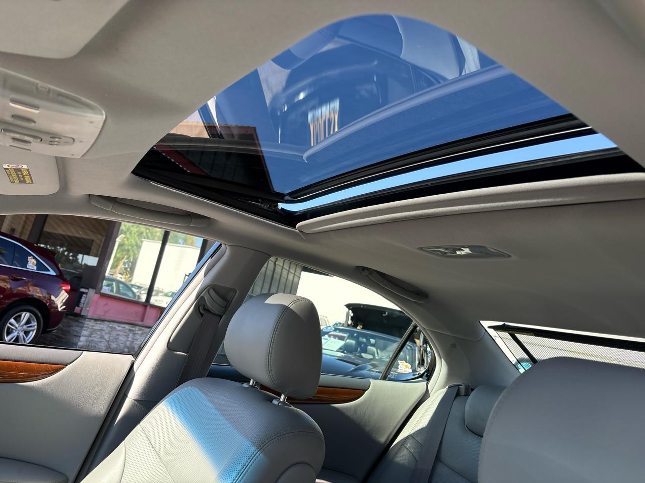 Lexus ES 330 4dr Sdn 2005
