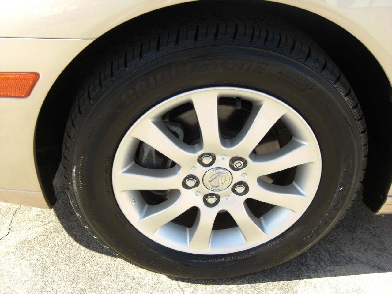 Lexus ES 300 4dr Sdn 2003