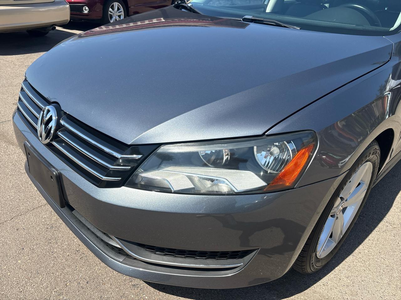 Volkswagen Passat 4dr Sdn 2.5L Auto SE PZEV 2013