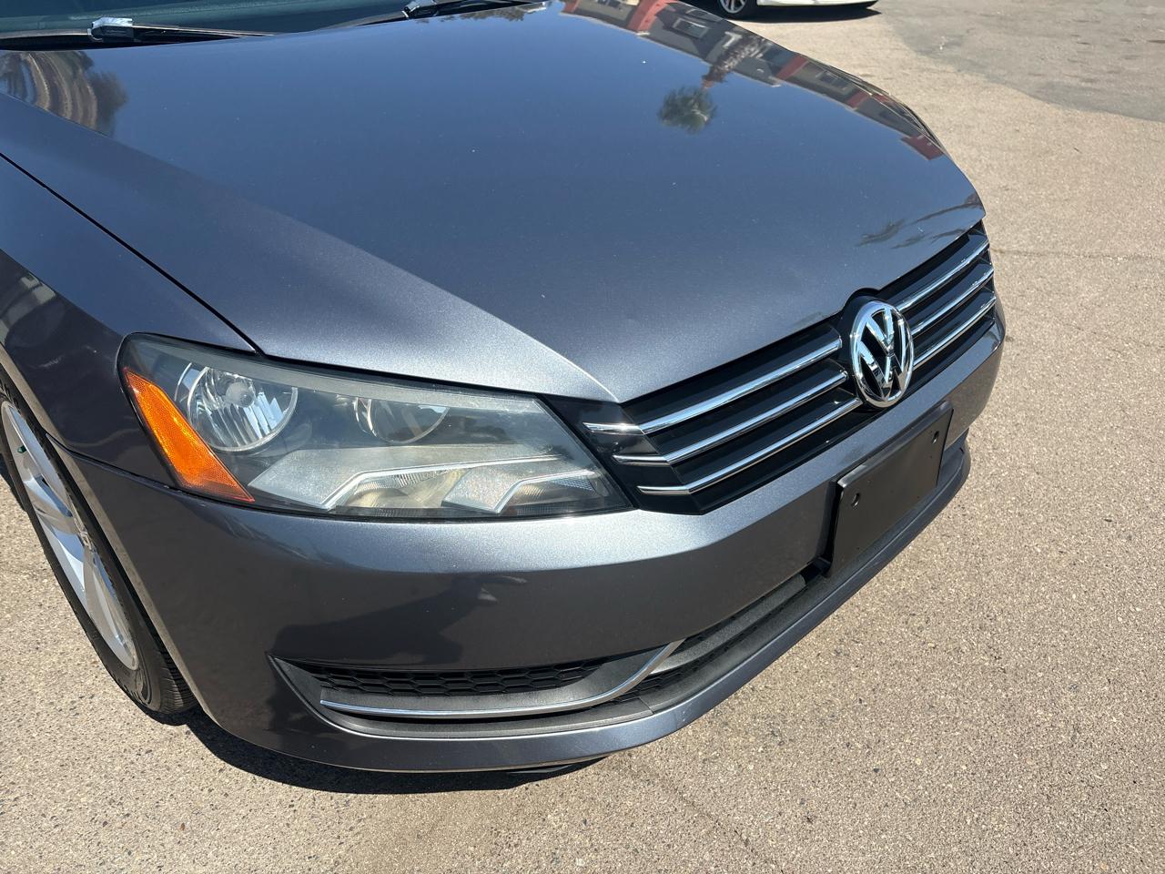 Volkswagen Passat 4dr Sdn 2.5L Auto SE PZEV 2013