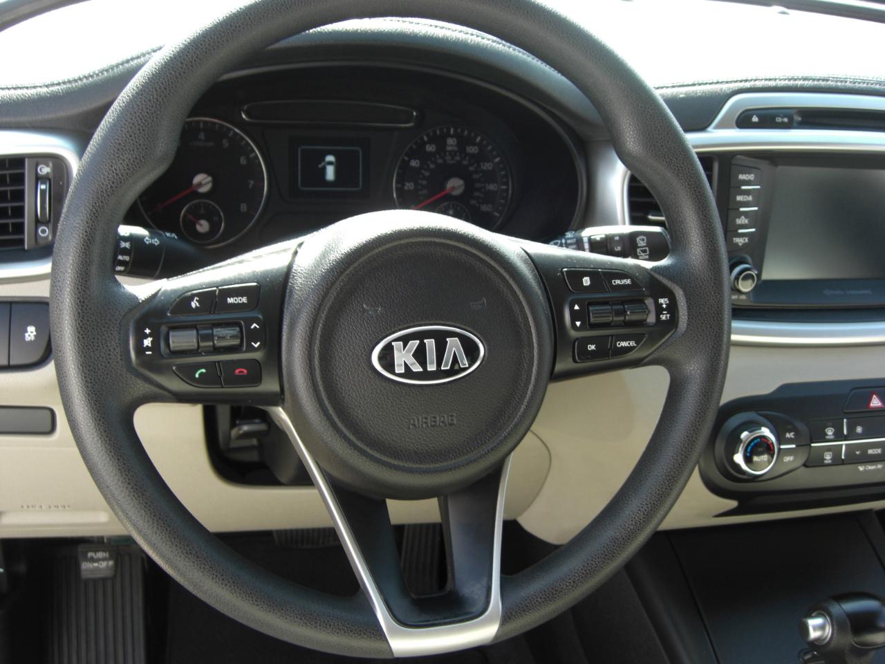 Kia Sorento LX FWD 2018