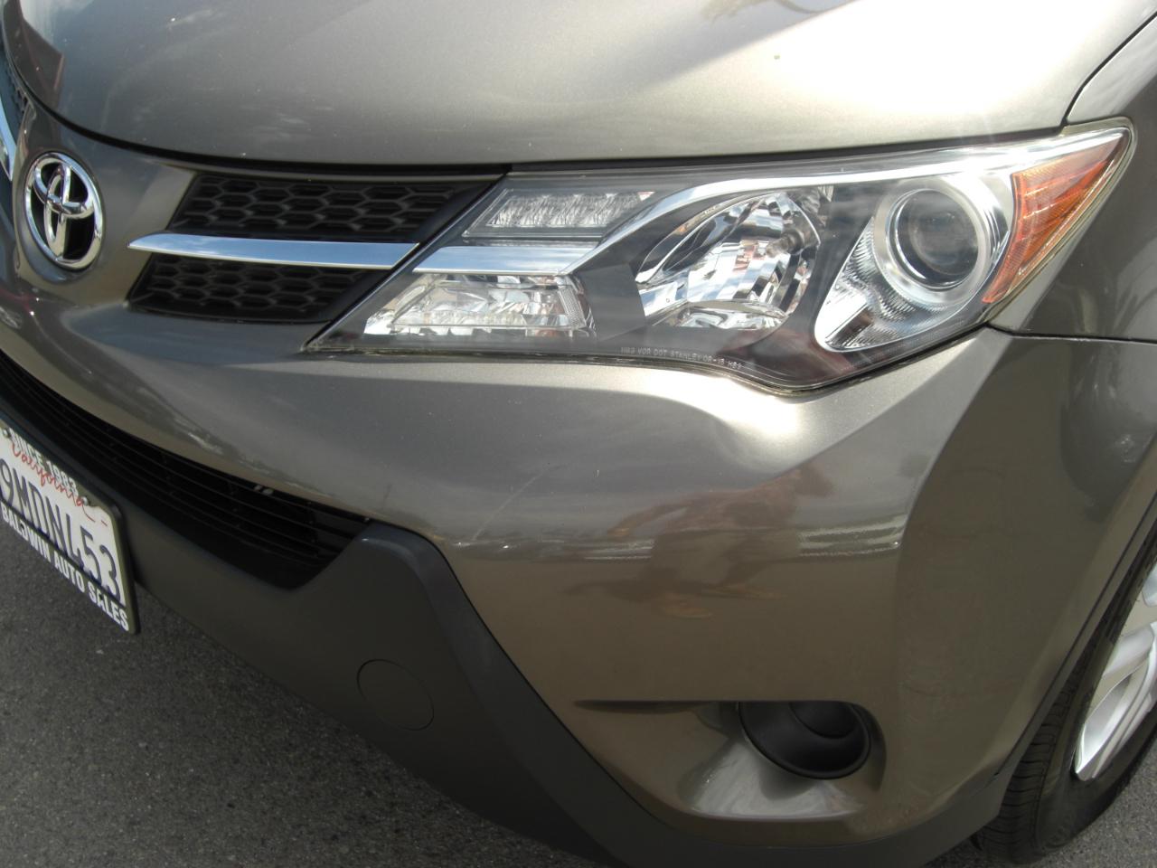 Toyota RAV4 FWD 4dr LE (Natl) 2015