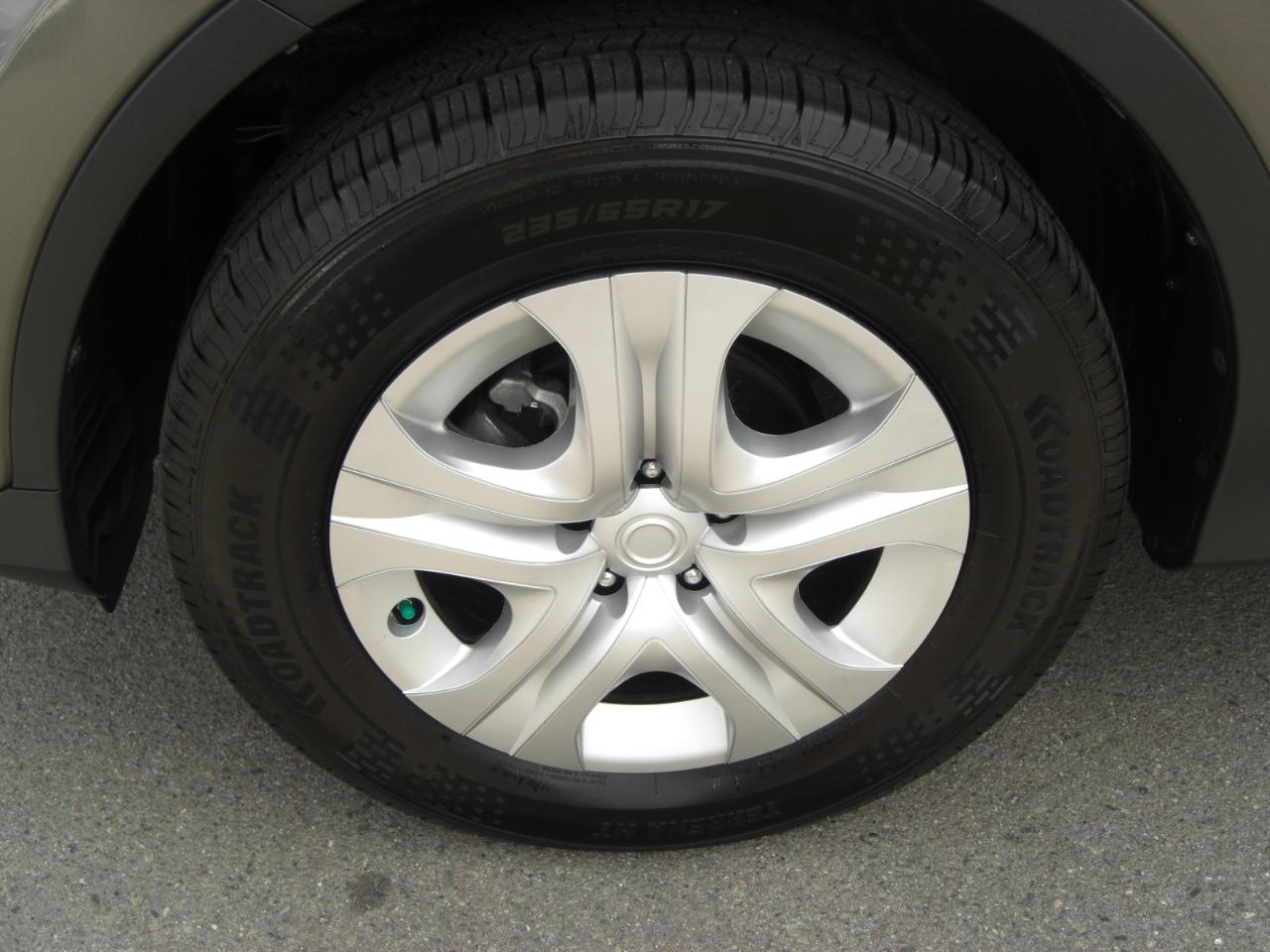 Toyota RAV4 FWD 4dr LE (Natl) 2015