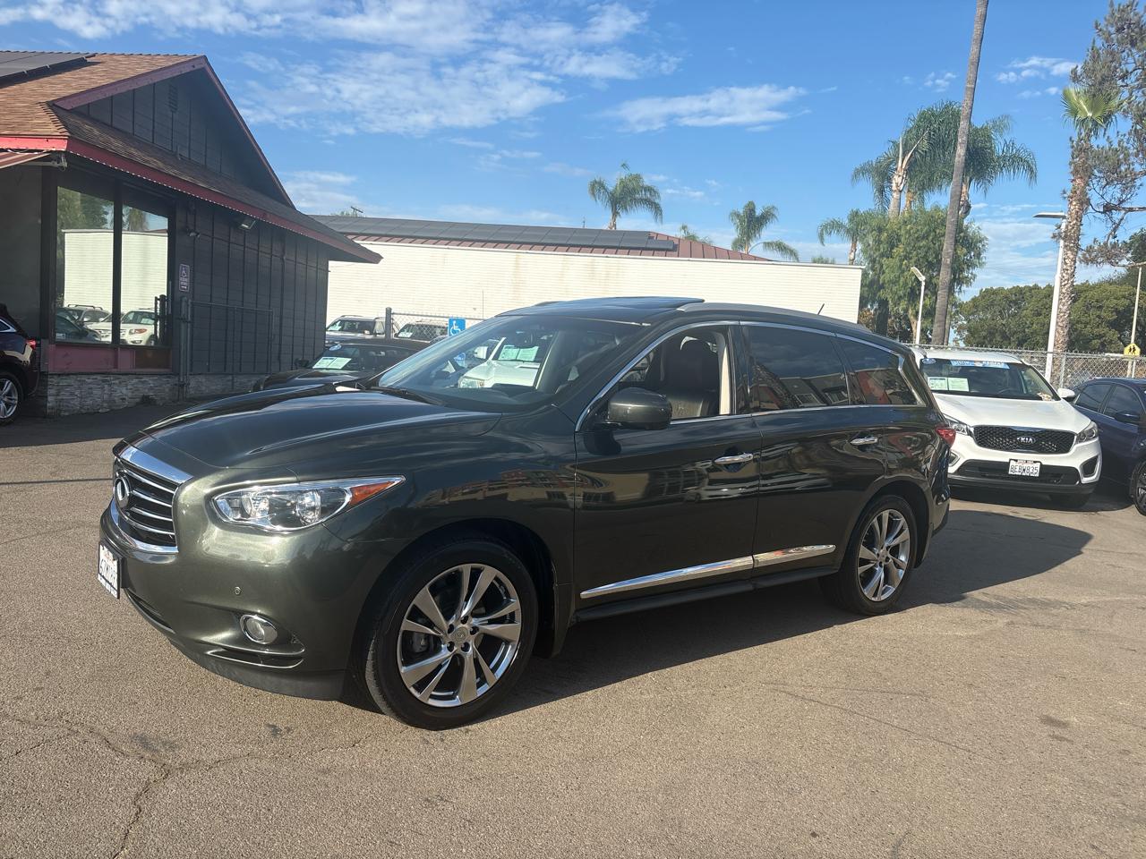 Infiniti JX35 AWD 4dr 2013