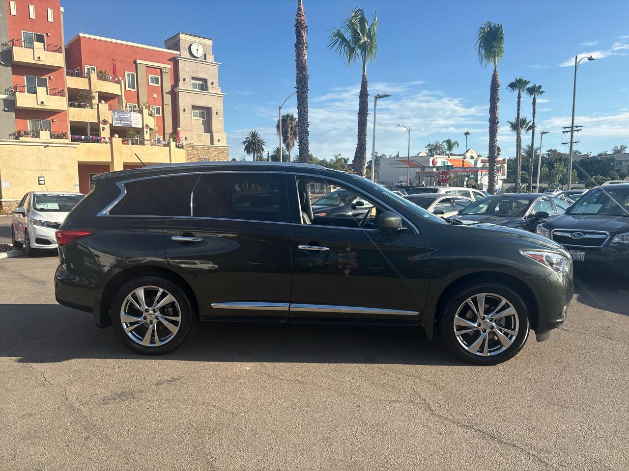 Infiniti JX35 AWD 4dr 2013