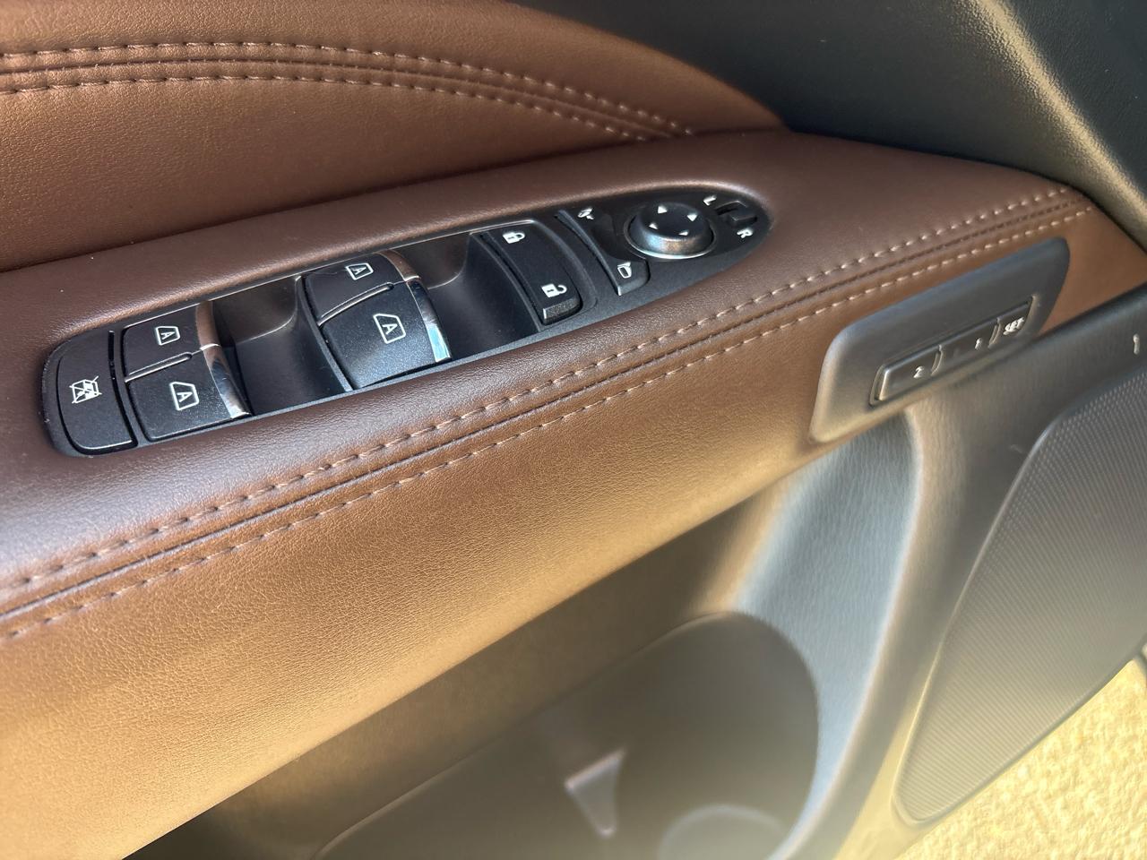 Infiniti JX35 AWD 4dr 2013