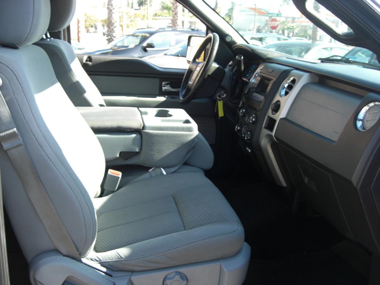 Ford F-150 2WD SuperCrew 145" XLT 2014