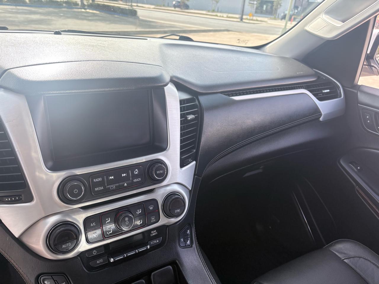 GMC Yukon XL 4WD 4dr SLT 2016