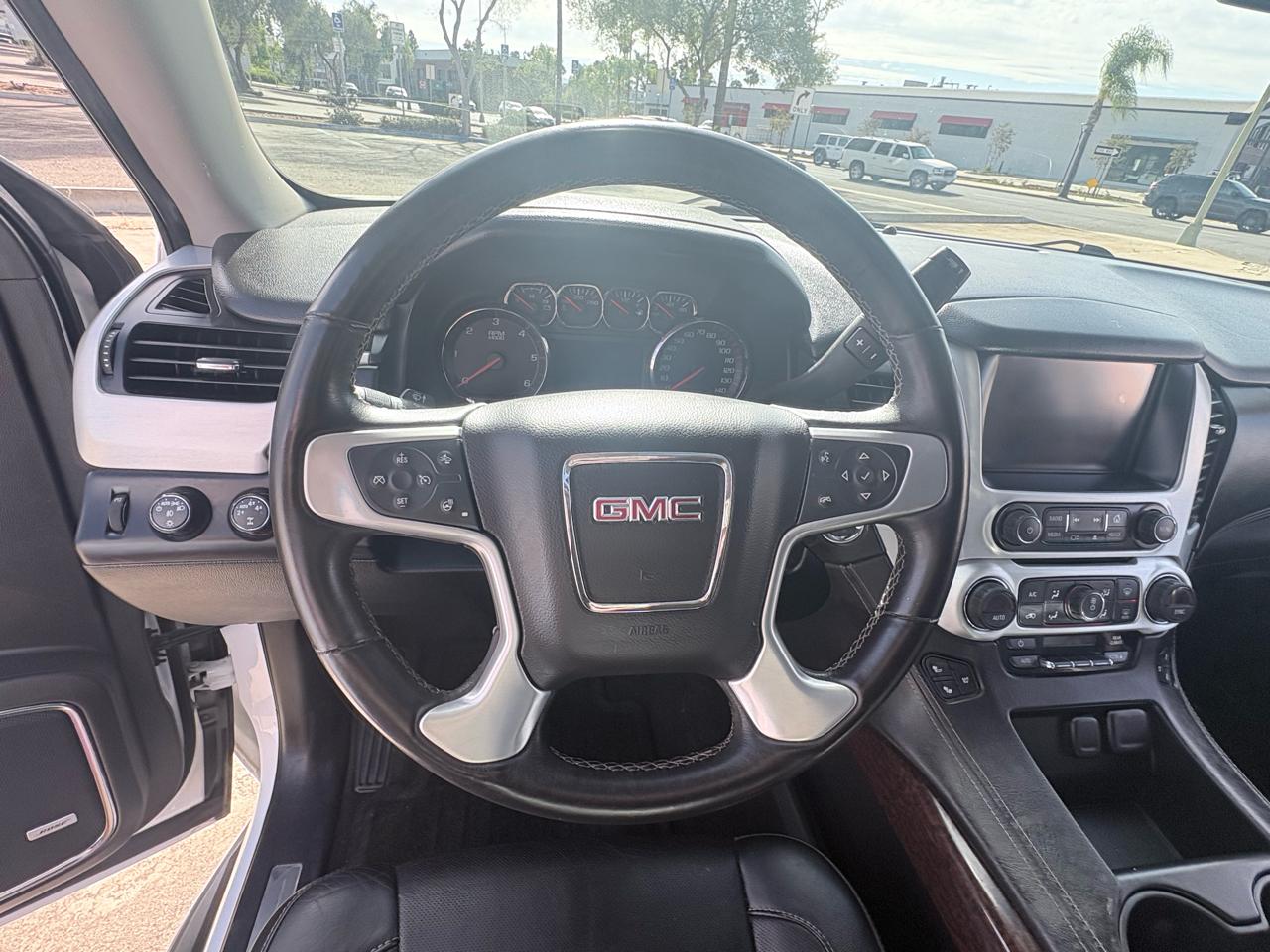 GMC Yukon XL 4WD 4dr SLT 2016