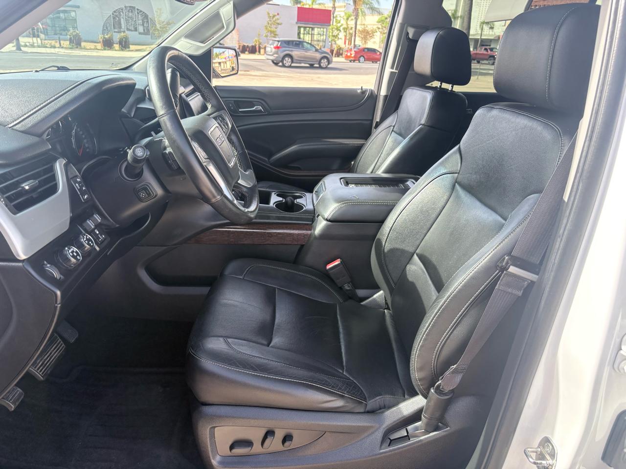 GMC Yukon XL 4WD 4dr SLT 2016